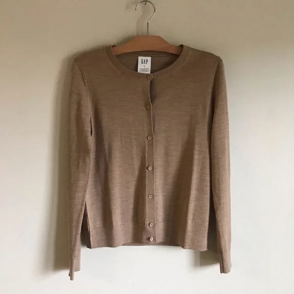 gap camel sweater